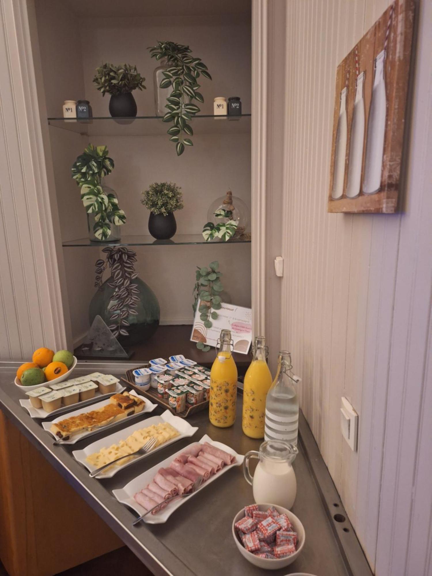 קומבור Hotel Restaurant Du Lac מראה חיצוני תמונה